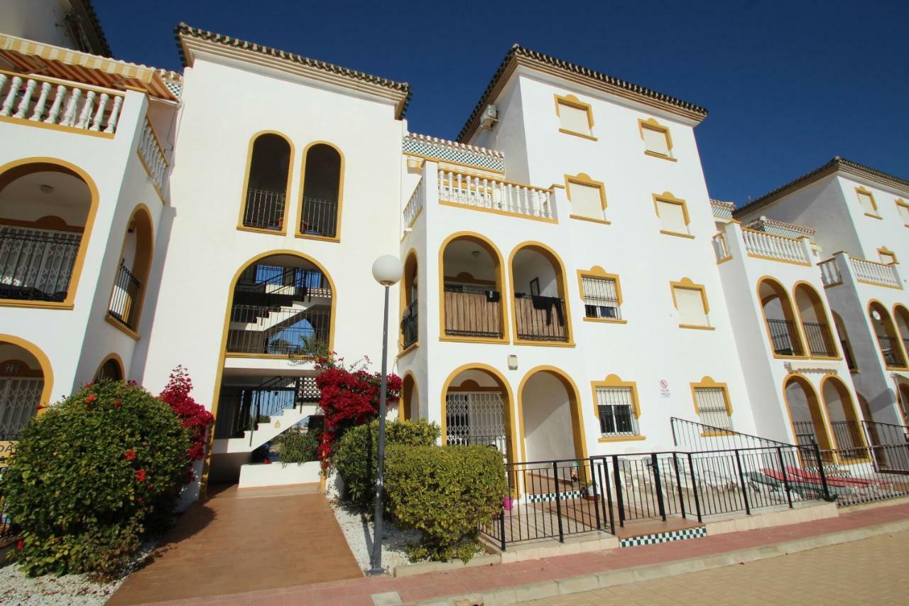 Casa Maria Apartment โอริอุเอลา ภายนอก รูปภาพ